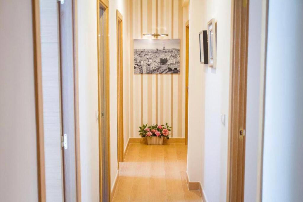 Апартаменти Piso Junto A La Catedral, 4-5 Personas Малага Екстер'єр фото